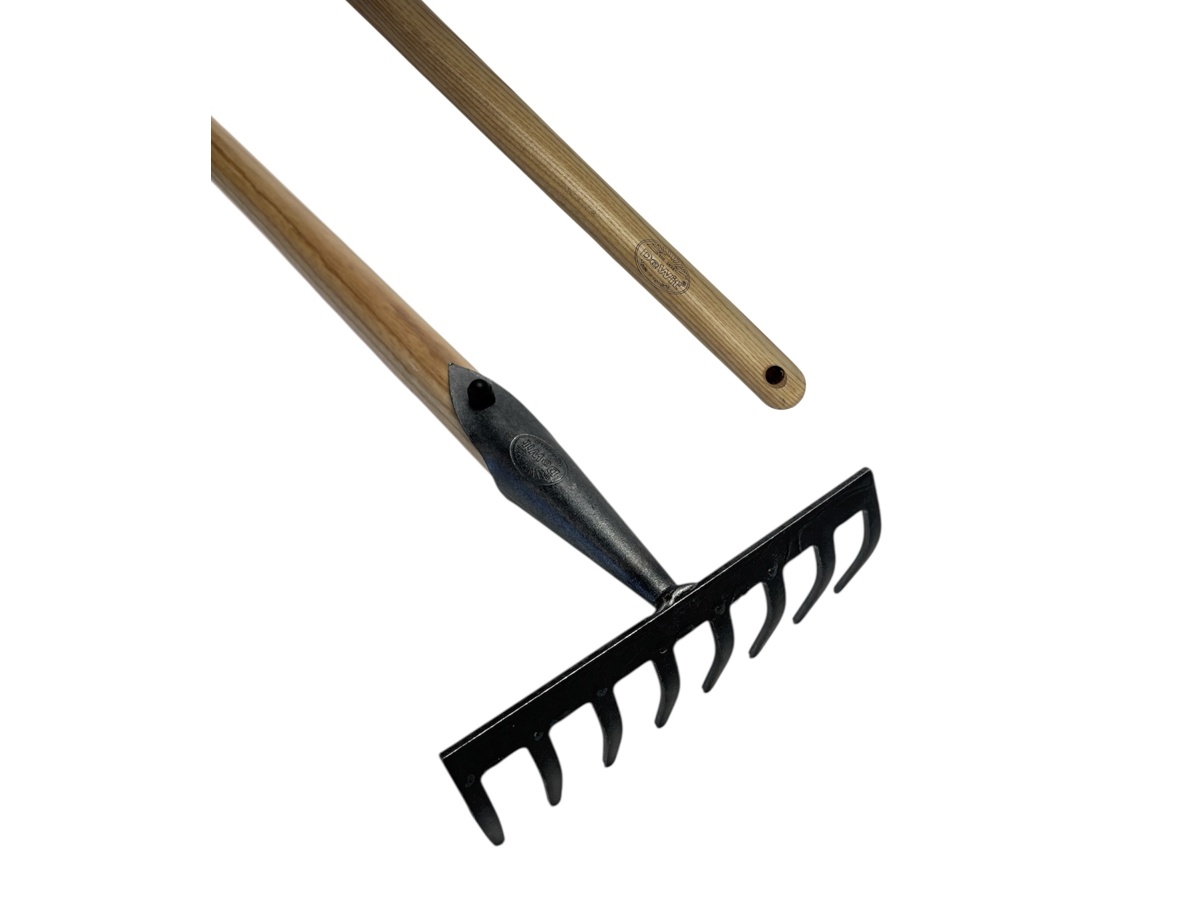 Gardeners rake 8 tines with 140cm handle